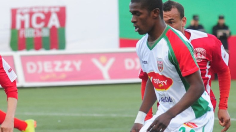 أنصار المولودية يشككون في نزاهة المسيرين واللاعبين