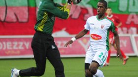 غريب يعد‭ ‬بحل‭ ‬المشكل‭ ‬المالي‭ ‬قبل‭ ‬نهاية‭ ‬الشهر