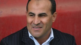مدوار تفاوض أمس مع المدرب بادو زاكي لتدرب الشلف