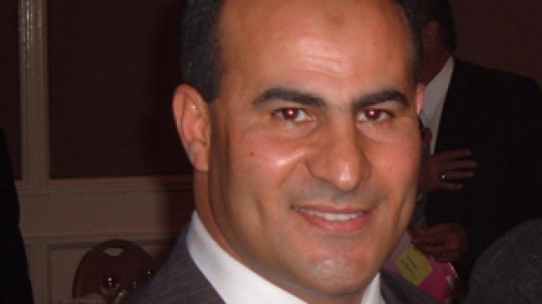 مدوار يقنع شكلام بالبقاء في الشلف