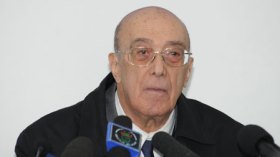 فتح‭ ‬السفارة‭ ‬أمام‭ ‬بوضياف‭ ‬وآيت‭ ‬أحمد‭ ‬وبن‭ ‬بلة‭ ‬وإعطائهم‭ ‬ضمانات‭ ‬للعودة‭ ‬إلى‭ ‬وطنهم