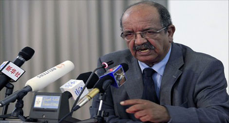 Lutte contre le terrorisme et le crime organisé : M. Messahel appelle au renforcement des capacités des pays du Sahel
