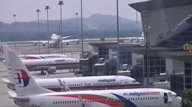 الغموض ما زال يلف مصير طائرة ماليزية بعد عامين على اختفائها