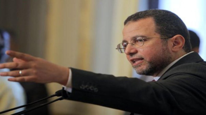 Egypt's Defense Minister Keeps Post in New Cabinet