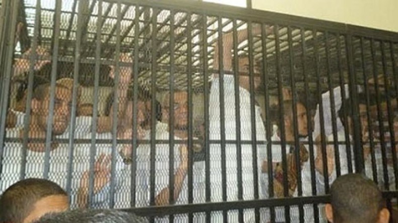 الحكم بحبس 51 من مؤيدي مرسي بينهم طالبات