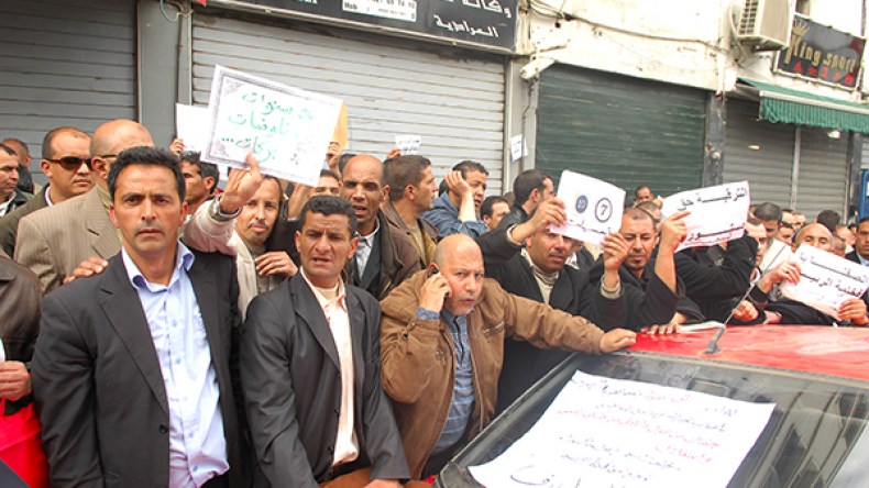 الله يهديكم..!