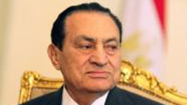 Égypte: la détention préventive de Moubarak encore prolongée de 15 jours
