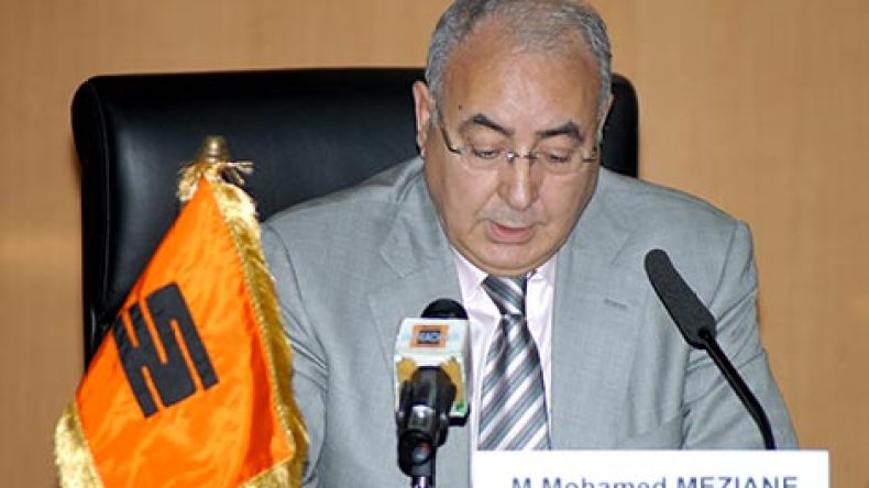 ما قدمته لنجل مدير سوناطراك وزوجته كان قرضا لا رشوة