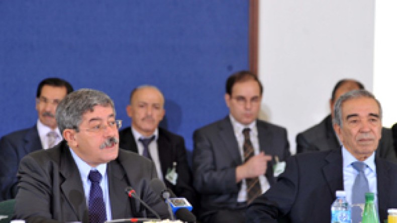 أويحيى: الثلاثية ستحرص على تحسين القدرة الشرائية