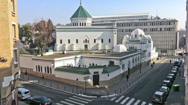 Député français: «L’Algérie veut acheter la mosquée de Paris»