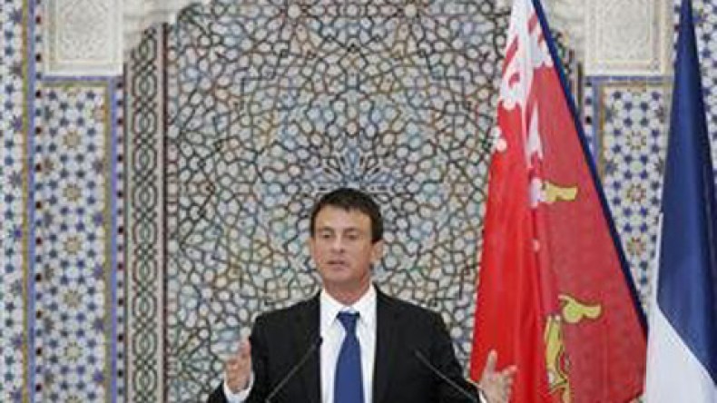 وزير فرنسي يدشن مسجدا “دون مئذنة” ويهدد بطرد “المسلمين المتطرفين”!