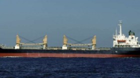 “نحن بخير والقراصنة سيطلقون سراحنا بمجرد حصولهم على المال”