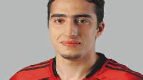 مـادوني‭ ‬يغيب‭ ‬شهرا‭ ‬عن‭ ‬اتحاد‭ ‬برلين‭ ‬