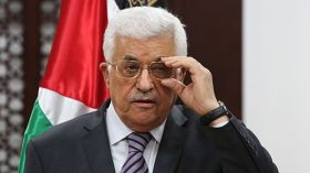 عباس: أعرف قاتل عرفات وستندهشون من الفاعل!