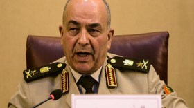 رئيس أركان الجيش المصري يلتقي حفتر في بنغازي