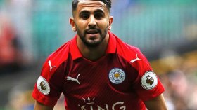 “محرز”: لوحات الفتى الذهبي