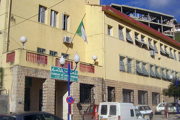 Algeria’s last revolutionary Ait Ahmed will be buried in his native town