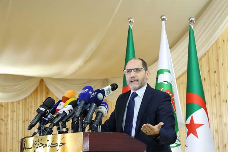 Makri: “On œuvrera avec sérieux et efficacité à formuler des propositions sur l’amendement de la Constitution”