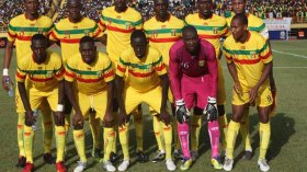 نسور مالي تخسر نقطتين أمام أسود الكامرون