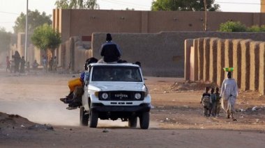 Kidnappers release an Algerian diplomat's wife in Gao