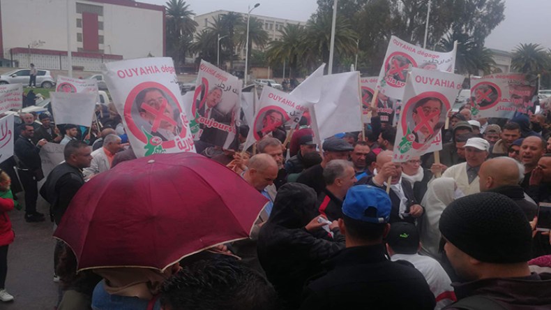 Les militants du RND réclament le départ d’Ouyahia