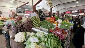 أسعار الخضر والفواكه تلتهب والصعق ينفّر المواطنين من الدواجن