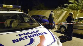 مؤيدون لـ”داعش” يطعنون مدرساً يهودياً في مرسيليا