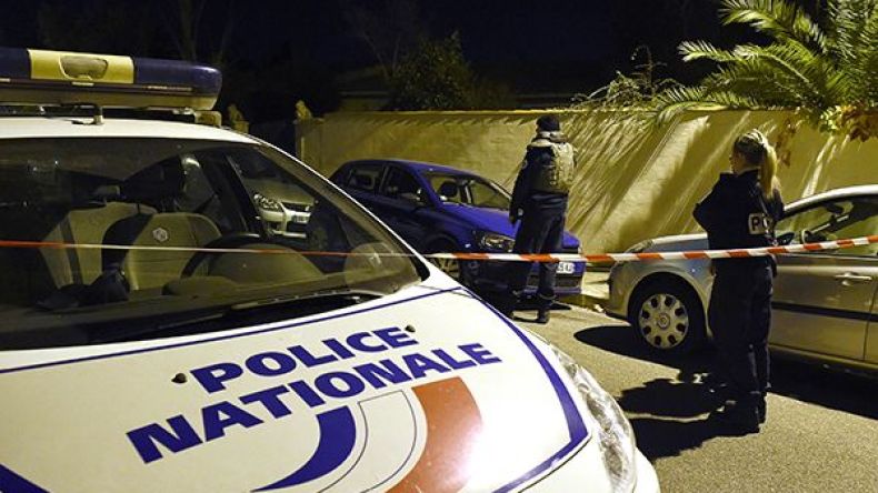 مؤيدون لـ”داعش” يطعنون مدرساً يهودياً في مرسيليا