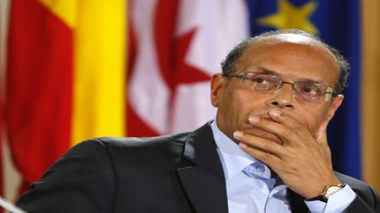Le président tunisien prolonge d’un mois l’état d’urgence