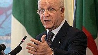 Alleged Ship of Weapons to Gaddafi: Washington Investigates, Algeria Denies