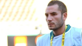 مغني رسميا في الخور لمدة شهر ونصف