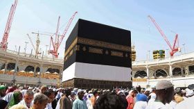 إيران تُعلن أنها لن ترسل حجاجاً هذا العام