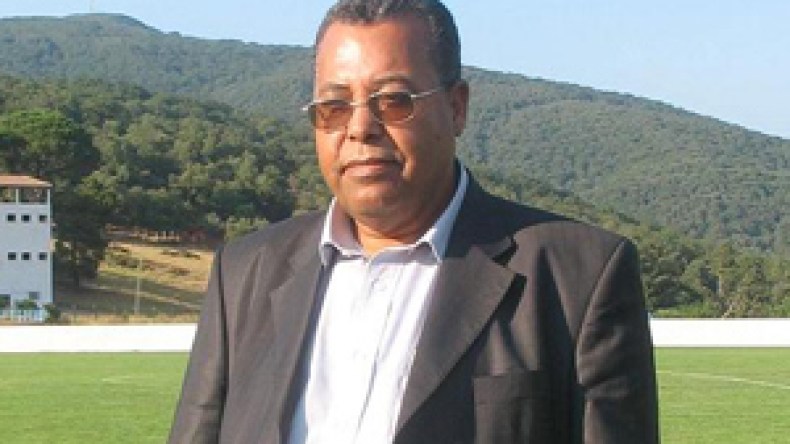 حناشي‭ ‬يشترط‭ ‬350‭ ‬مليون‭ ‬لتسريح‭ ‬حميتي‭ ‬ومنادي‭ ‬يرفض