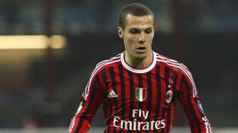 ميلان يعير مصباح إلى تورينو مقابل مليون و250 ألف أورو