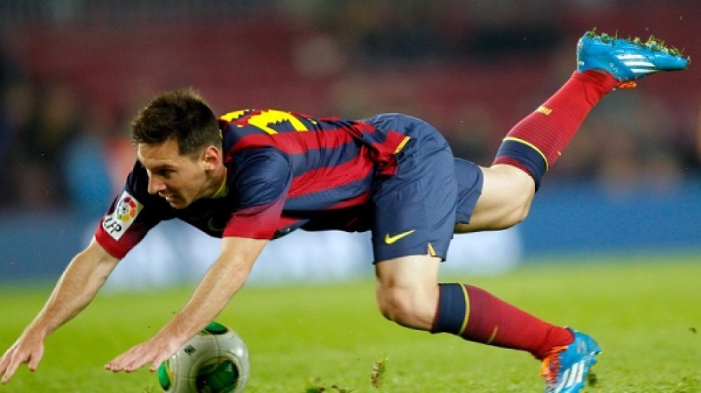 برشلونة يفكر في التخلي عن ميسي.. وعدة مدربين مرشحين لخلافة مارتينو