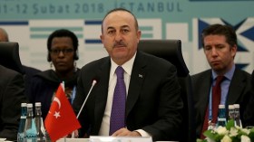 وزير الخارجية التركي يهدد بالقطيعة التامة مع أمريكا