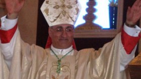 “من مصلحة المسيحيين بالجزائر أن يكون الأسقف فرنسيا “