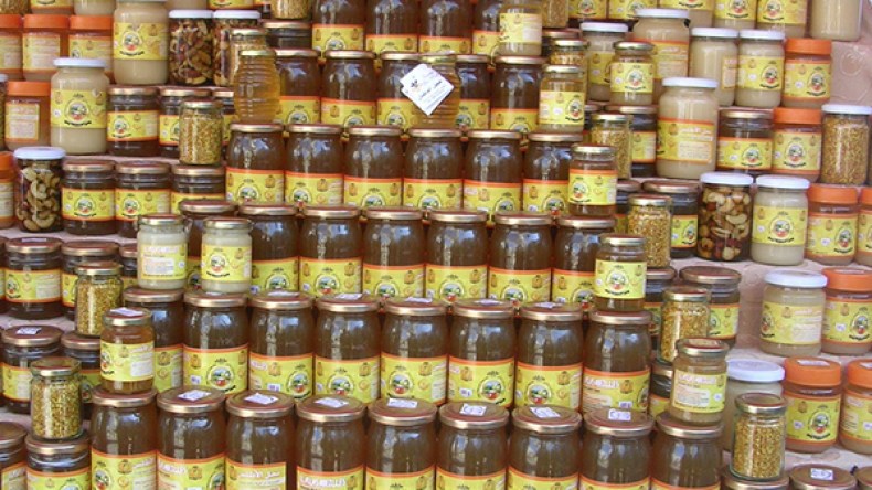 60 بالمائة من أنواع العسل وزيت الزيتون في الأسواق مغشوشة