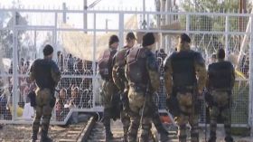 تخوف من الفوضى في أوروبا بسبب تزايد إغلاق الطرق في وجه اللاجئين