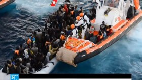 شاهد عمليات إنقاذ مهاجرين في المتوسط