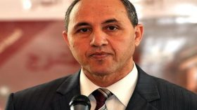 70 رواية رغم “يُتم” العجلة الخامسة!