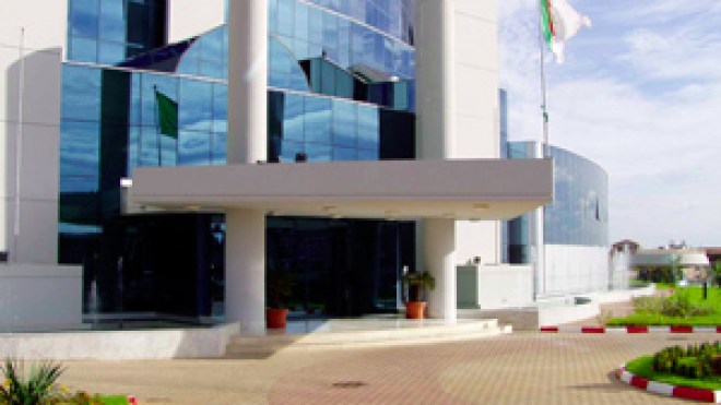 قانون الخبير المحاسب ومحافظ الحسابات والمحاسب المعتمد فرصة لتدخل الأجانب