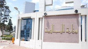 مستخدمو قطاع المالية يطالبون سلال بالتدخل قبل “التعفن”