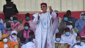 Présidentielles nigériennes: le candidat du pouvoir en tête