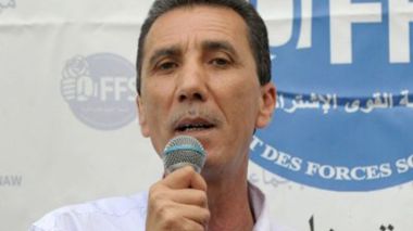 Le FFS hésite d’aborder le départ du général Toufik