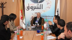 شخصيات ثقيلة “يائسة” تنتظر رنة هاتف!