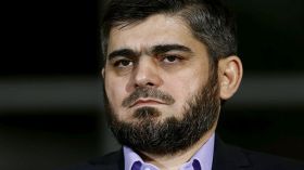 استقالة كبير المفاوضين في المعارضة السورية