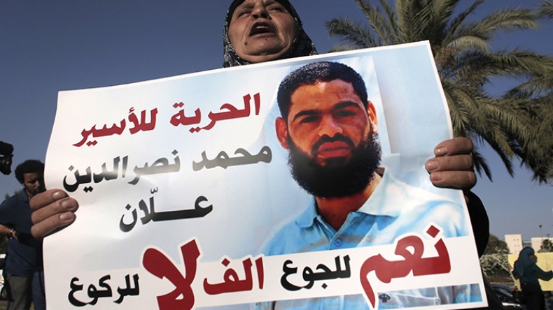 نائب في الكنيست: أسير فلسطيني مضرب عن الطعام “يحتضر”