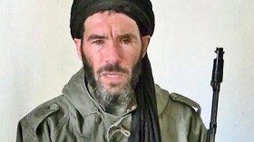 بلمختار يبارك الهجوم على “شارلي إيبدو”