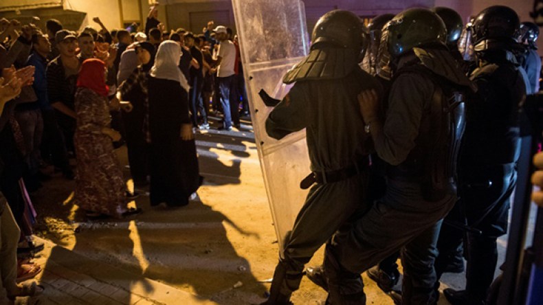 مواجهات بين المتظاهرين والأمن المغربي في الحسيمة